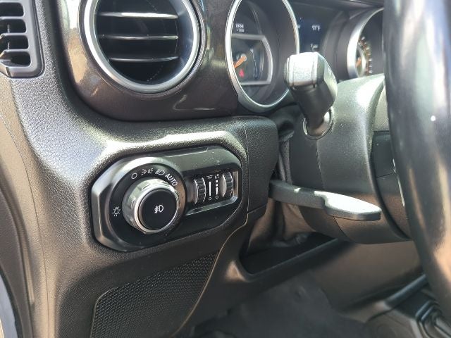 2019 Jeep Wrangler Unlimited Sahara Altitude
