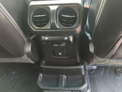 2019 Jeep Wrangler Unlimited Sahara Altitude