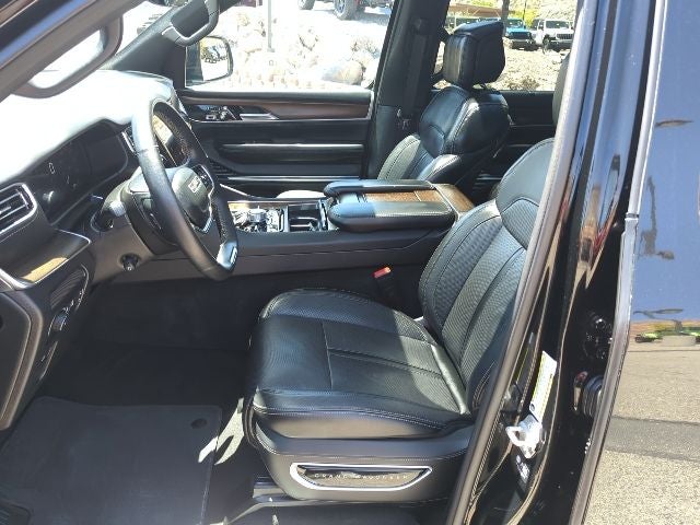 2024 Jeep Grand Wagoneer L Base