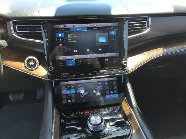2024 Jeep Grand Wagoneer L Base