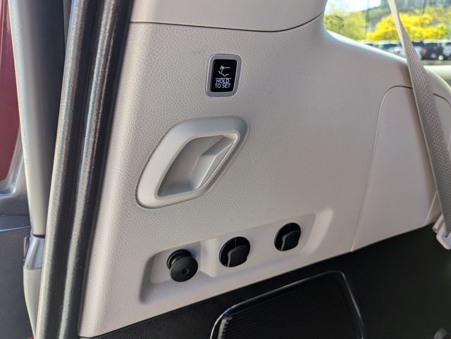 2024 Jeep Wagoneer Base