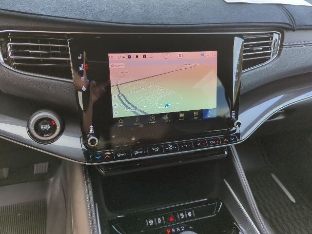 2024 Jeep Wagoneer Base
