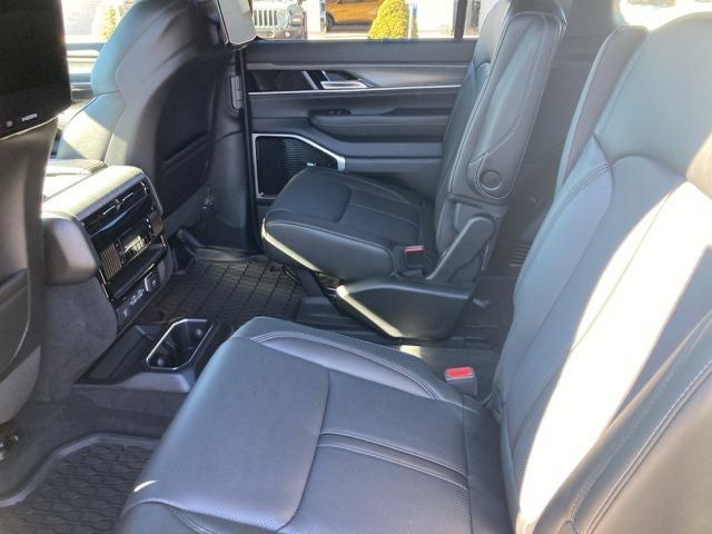 2024 Jeep Wagoneer Series III