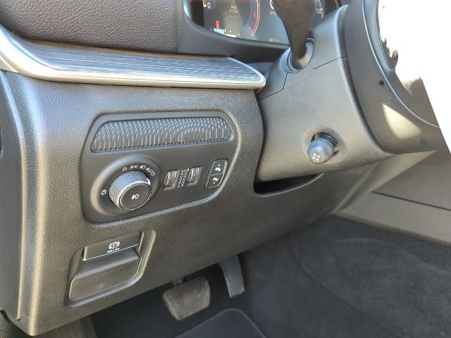 2023 Jeep Wagoneer Series III