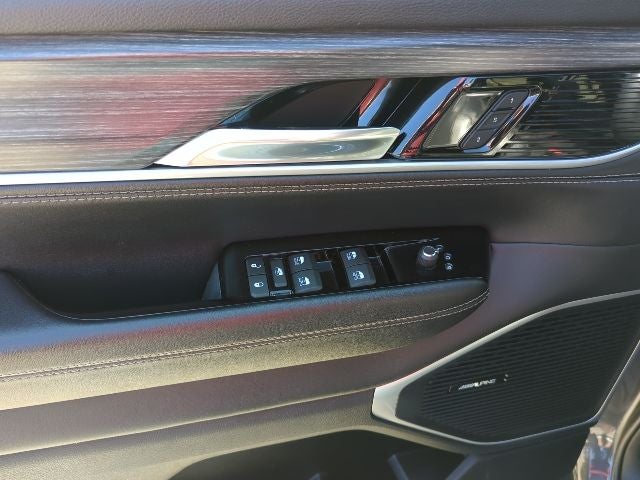 2023 Jeep Wagoneer Series III