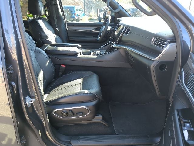 2023 Jeep Wagoneer Series III