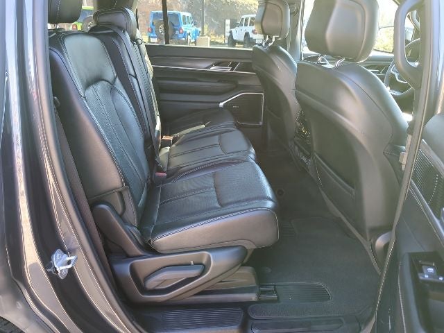 2023 Jeep Wagoneer Series III