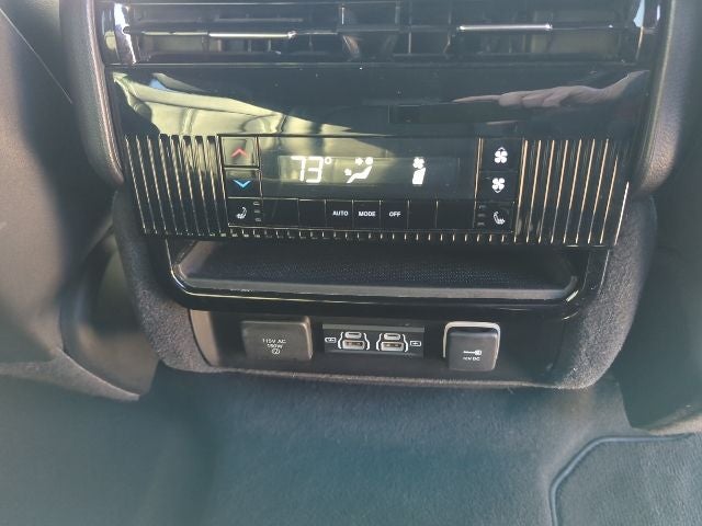 2023 Jeep Wagoneer Series III