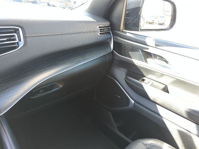 2023 Jeep Wagoneer Series III