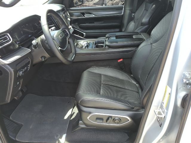 2023 Jeep Wagoneer Series III