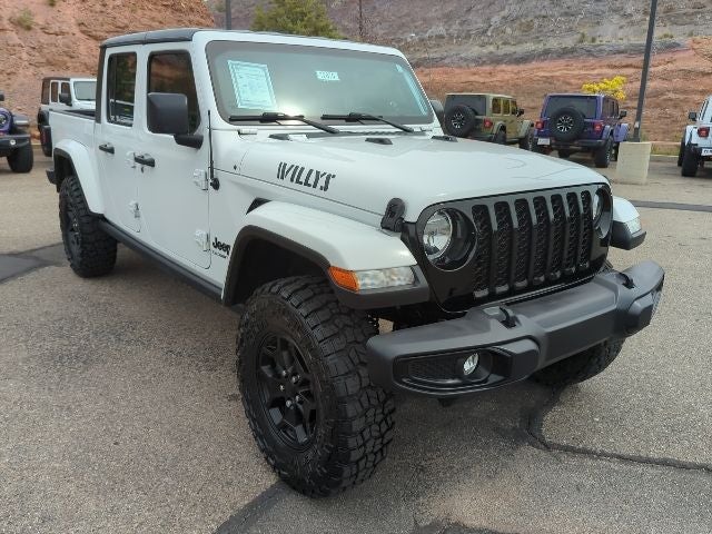 2021 Jeep Gladiator Sport