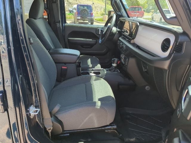 2025 Jeep Gladiator Nighthawk