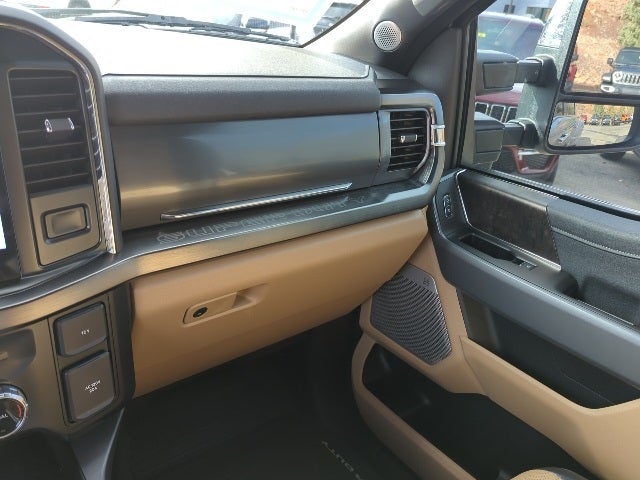 2023 Ford F-450SD Lariat DRW