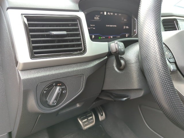 2023 Volkswagen Atlas Cross Sport 3.6L V6 SEL R-Line