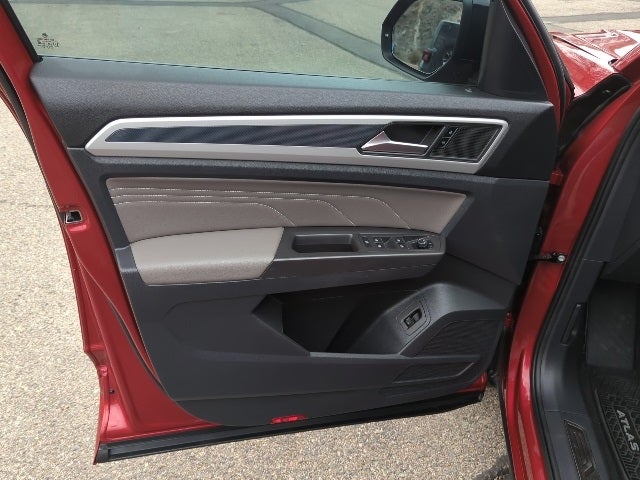 2023 Volkswagen Atlas Cross Sport 3.6L V6 SEL R-Line