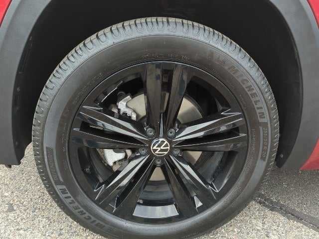 2023 Volkswagen Atlas Cross Sport 3.6L V6 SEL R-Line