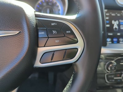 2018 Chrysler 300 Touring