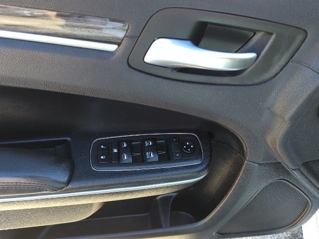 2018 Chrysler 300 Touring