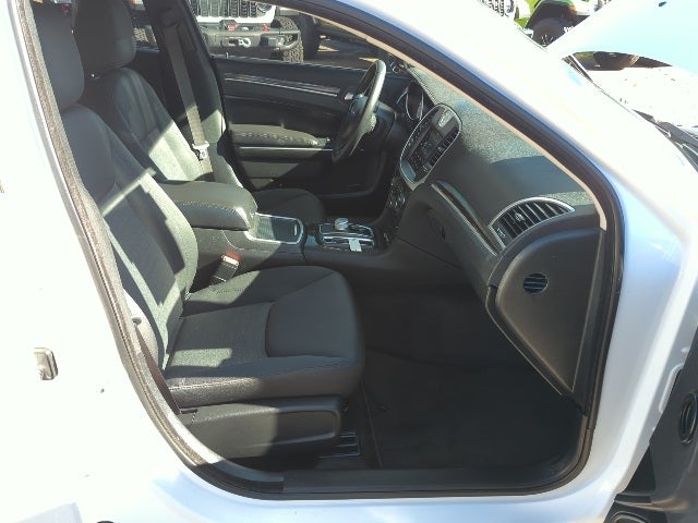 2018 Chrysler 300 Touring