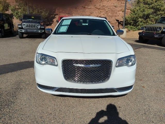 2018 Chrysler 300 Touring