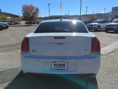 2018 Chrysler 300 Touring