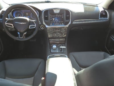 2018 Chrysler 300 Touring