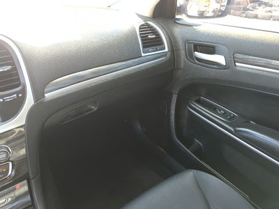 2018 Chrysler 300 Touring