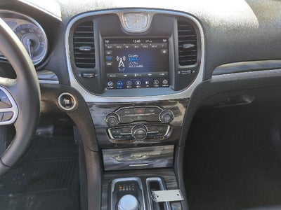 2018 Chrysler 300 Touring