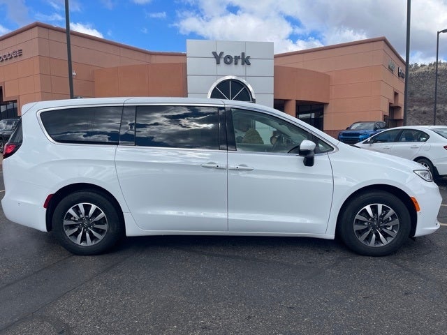 2023 Chrysler Pacifica Hybrid Touring L Prescott Valley AZ | Dewey Chino  Valley Humbolt Arizona 2C4RC1L75PR513628