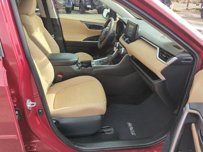 2019 Toyota RAV4 Hybrid LE