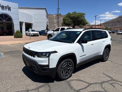 2026 Jeep Cherokee Laredo