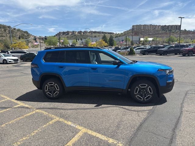 2026 Jeep Cherokee Laredo