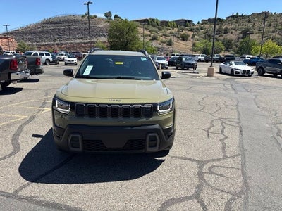 2026 Jeep Cherokee Laredo