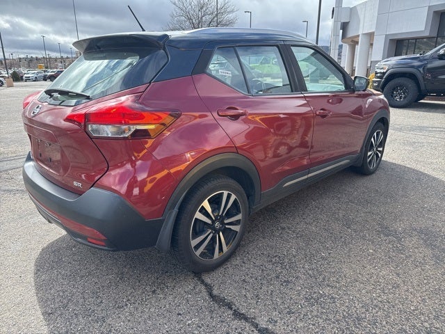 2019 Nissan Kicks SR