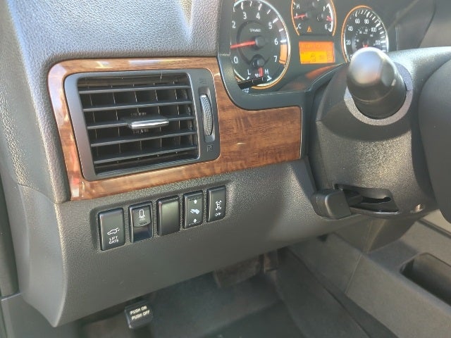 2014 Nissan Armada Platinum