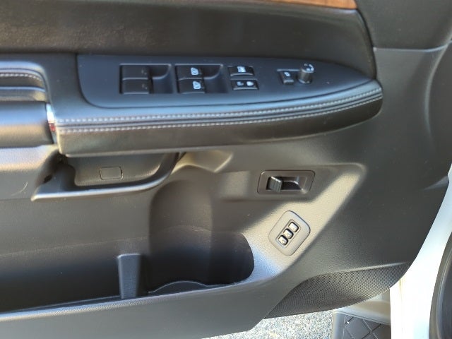 2014 Nissan Armada Platinum