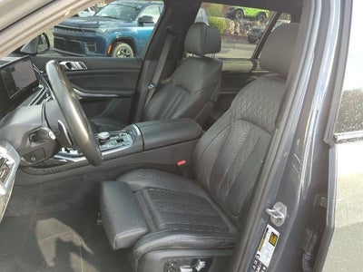 2024 BMW X7 xDrive40i