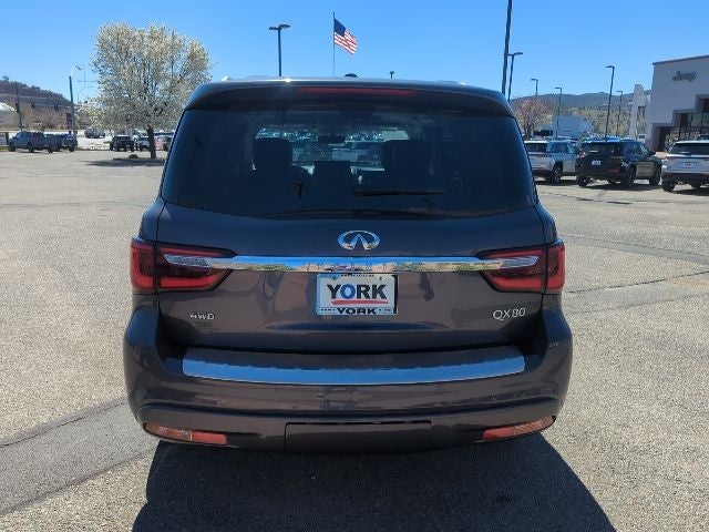 2024 INFINITI QX80 LUXE