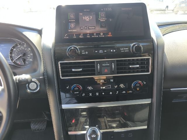 2024 INFINITI QX80 LUXE