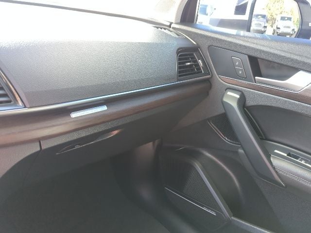 2023 Audi Q5 45 S line Premium quattro