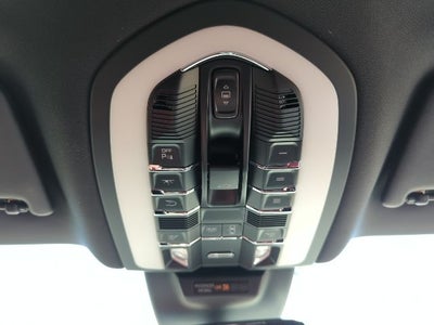 2025 Porsche Macan S